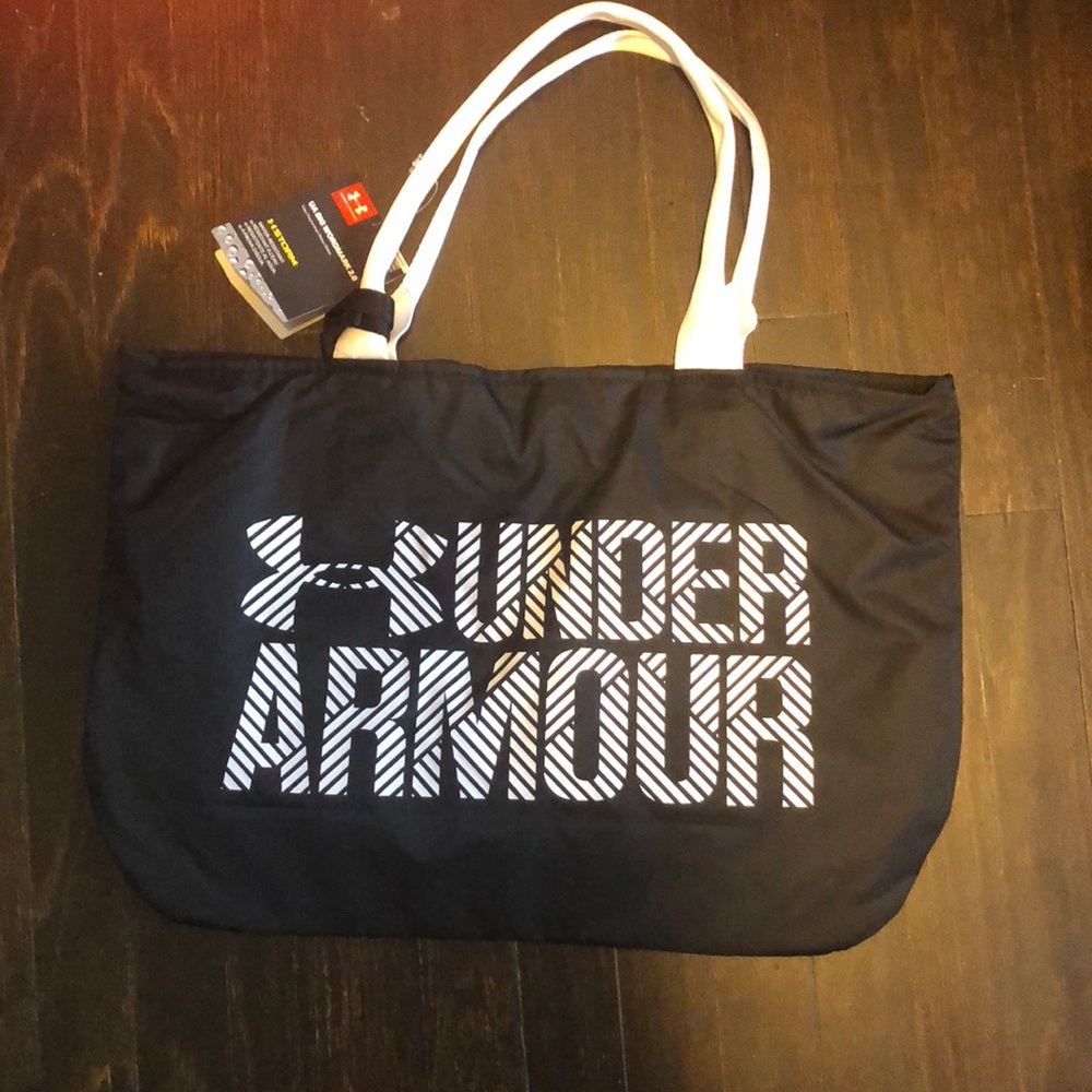 Under Armour big wordmark 2.0